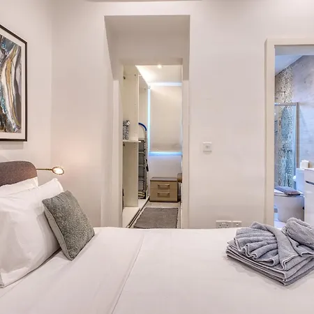 Luxury 2bedroom House With Large Back Yard Rabe1-2 *