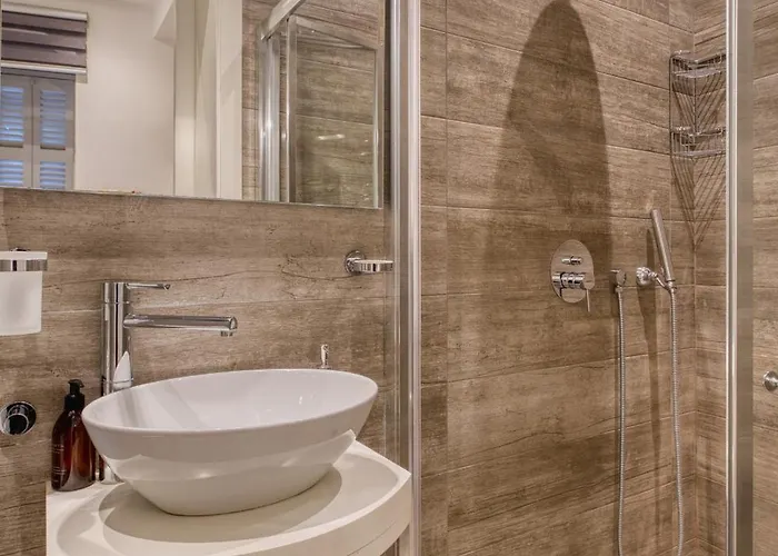 Luxury 2bedroom House With Large Back Yard Rabe1-2 Valletta