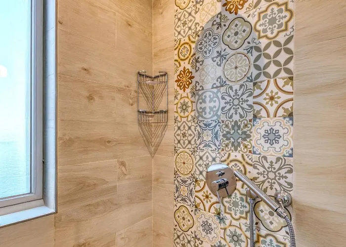 Luxury 2bedroom House With Large Back Yard Rabe1-2 Nyaraló