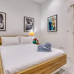 بيت للعطل Luxury 2bedroom House With Large Back Yard Rabe1-2