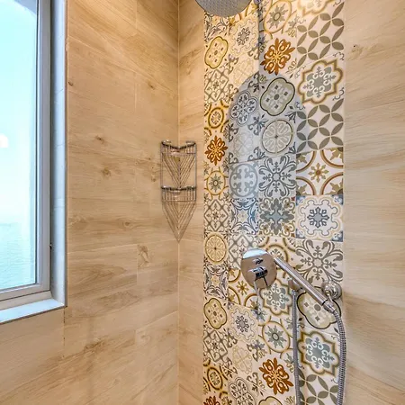 Luxury 2bedroom House With Large Back Yard Rabe1-2 בית נופש