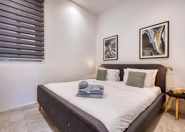 Luxury 2bedroom House With Large Back Yard Rabe1-2 Vakantiehuis *