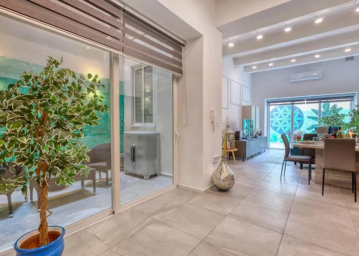 Vakantiehuis Luxury 2bedroom House With Large Back Yard Rabe1-2 Valletta